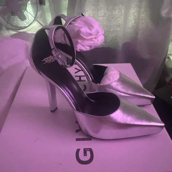 BRAND NEW GIVENCHY PLATFORM PUMPS SILVERY 110MM… BOX & DUST BAG - Picture 1 of 9